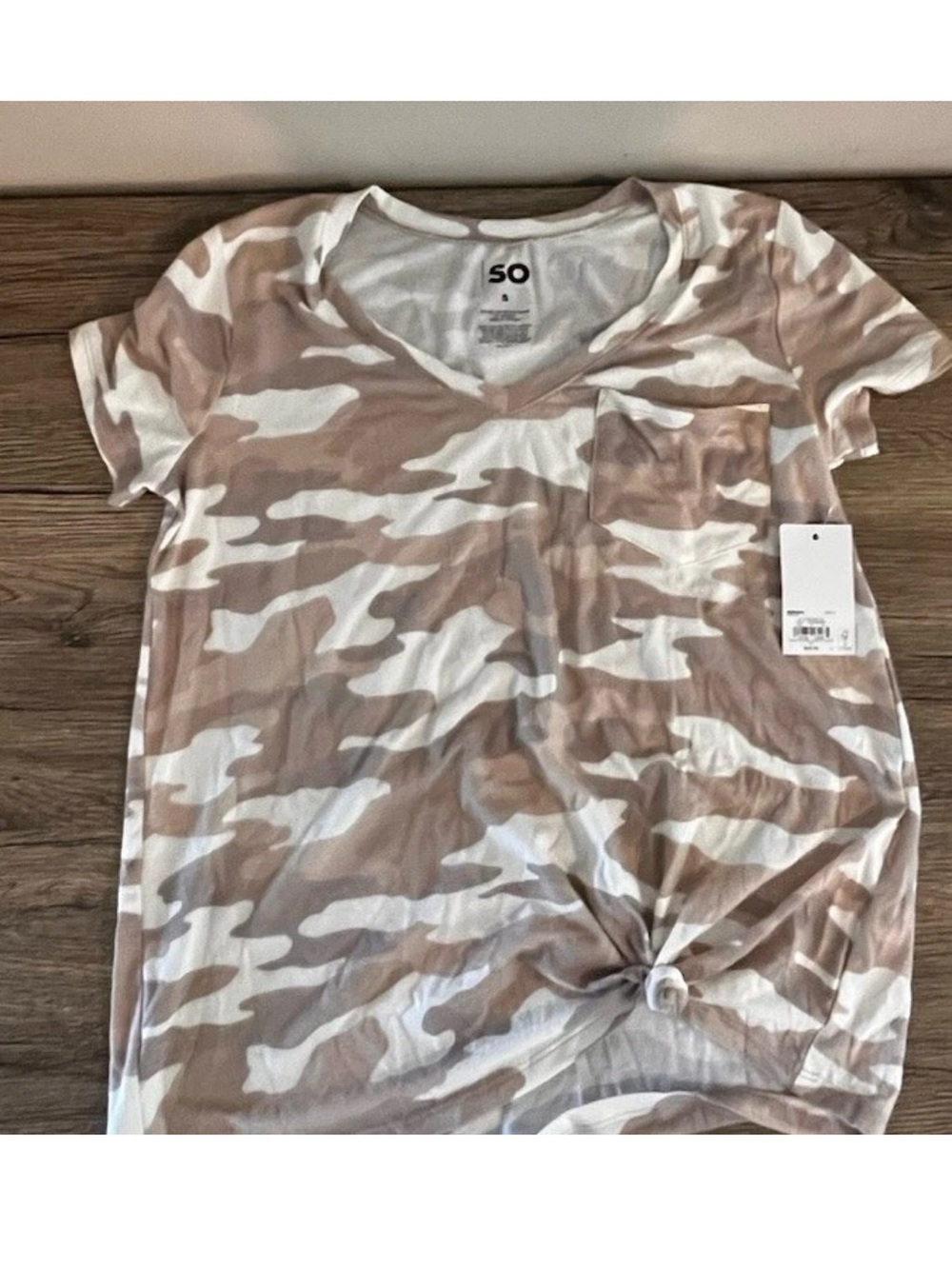 NEW WITH TAGS Women’s SO Brown Camo T-shirt Front Knot Tie Size Small
